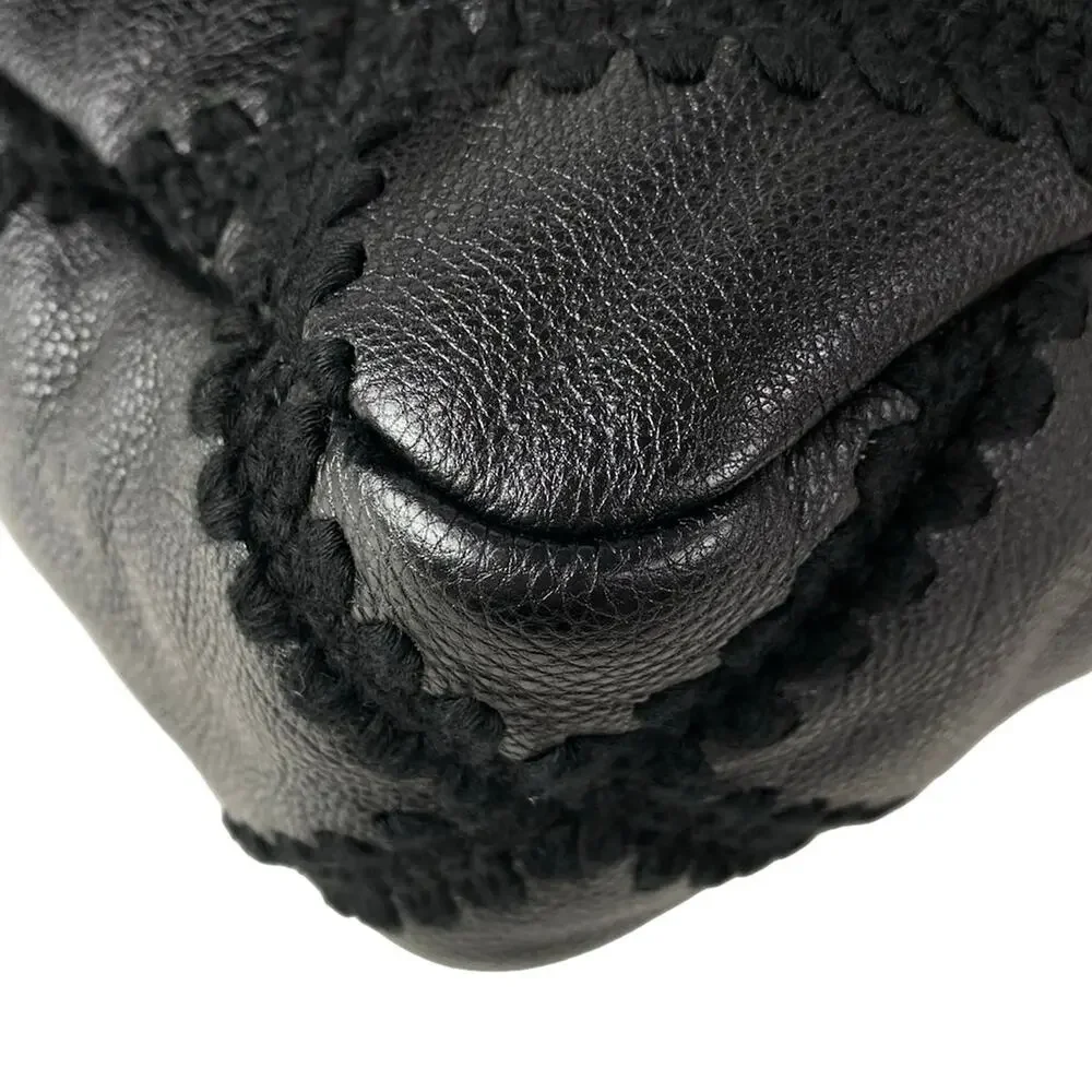 Chanel 19 Shoulder Bag AS1160